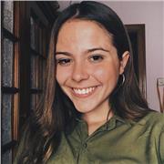 Soy una persona colaborativa y con ganas de ayudar a los demás para lograr sus objetivos. Me presto a ser profesora de inglés, castellano, catalán y diversas materias de primaria y ESO